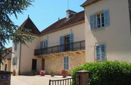 Stunning 5 Bed Chateau for Sale in Savigny-en-Revermont France