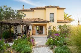 Luxury 4 Bed Villa & 1 Bed Annex For Sale In Tavira Portugal