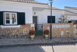 2 Bedroom Linked Villa in Espiche
