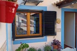 T3+1 House in Espiche With Annexe T3+1 House in Espiche With Annexe