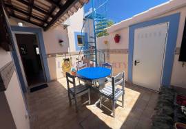 T3+1 House in Espiche With Annexe T3+1 House in Espiche With Annexe