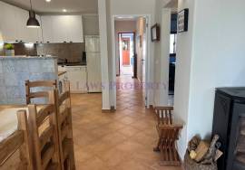 T3+1 House in Espiche With Annexe T3+1 House in Espiche With Annexe