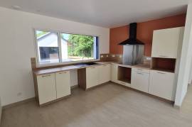 Houses for rent - 3 rooms - 117 m2 - VAL D OUST - (56460) Houses for rent - 3 rooms - 117 m2 - VAL D OUST - (56460)