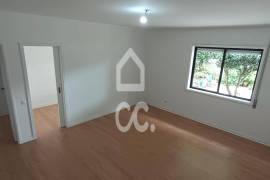 2 bedroom apartment with closed garage and additional parking - Circunvalação 2 bedroom apartment with closed garage and additional parking - Circunvalação