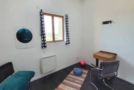 Charming Atypical Village House With 95 M2 Of Living Space, 3 Bedrooms And A 28 M2 Terrace Charming Atypical Village House With 95 M2 Of Living Space, 3 Bedrooms And A 28 M2 Terrace