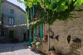 Delightful Character Stone House With 145 M2 Of Living Space Offering 3 Bedrooms, Workshop, Large Garage, Patio And South-Facing Terrace. Delightful Character Stone House With 145 M2 Of Living Space Offering 3 Bedrooms, Workshop, Large Garage, Patio And South-Facing Terrace.