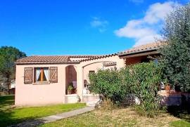 Single Storey Villa With 115 M2 Of Living Space Offering 3 Bedrooms And Garage On A Landscaped Plot Of 1200 M2 In A Peaceful Setting With Beautiful Views.