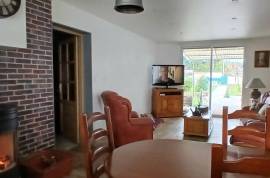 Pleasant Villa With 2 Separate Dwellings, Several Outbuildings And Garage On A 1017 M2 Plot With Lovely Views.