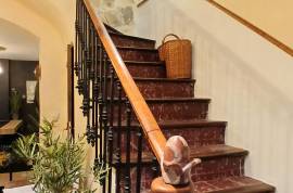 Beautiful Town House Full Of Character Offering 195 M2 Of Living Space, A Delightful Courtyard With Jacuzzi And A Pleasant Terrace, In The Heart Of The Center Beautiful Town House Full Of Character Offering 195 M2 Of Living Space, A Delightful Courtyard With Jacuzzi And A Pleasant Terrace, In The Heart Of The Center