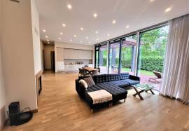 Detached house for rent in Jurmala, 158.00m2