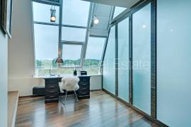 Apartment for rent in Riga, 200.00m2 Apartment for rent in Riga, 200.00m2
