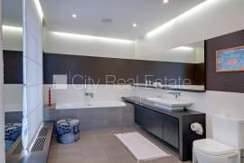 Apartment for rent in Riga, 200.00m2 Apartment for rent in Riga, 200.00m2