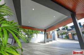Exception Three Bedroom House for Sale in Small Secure Chalong Estate