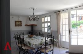 9 room, 270m2 Character property for sale in Magalas - 569 000 € * 9 room, 270m2 Character property for sale in Magalas - 569 000 € *