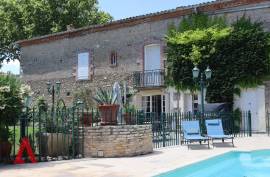 9 room, 270m2 Character property for sale in Magalas - 569 000 € * 9 room, 270m2 Character property for sale in Magalas - 569 000 € *