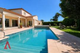 4 room, 142m2 House for sale in Florensac - 450 000 € *