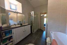 4 room, 157m2 Stone house for sale in Neffies - 350 000 € * 4 room, 157m2 Stone house for sale in Neffies - 350 000 € *