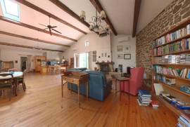 4 room, 157m2 Stone house for sale in Neffies - 350 000 € * 4 room, 157m2 Stone house for sale in Neffies - 350 000 € *