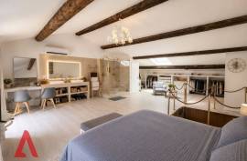 10 room, 332m2 Character property for sale in Roujan - 740 000 € * 10 room, 332m2 Character property for sale in Roujan - 740 000 € *