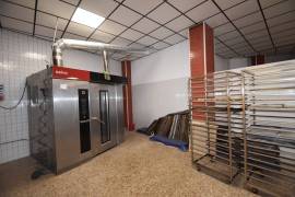 Boulangerie entièrement équipée avec véhicule à vendre – Almoradí, Espagne Boulangerie entièrement équipée avec véhicule à vendre – Almoradí, Espagne