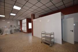 Boulangerie entièrement équipée avec véhicule à vendre – Almoradí, Espagne Boulangerie entièrement équipée avec véhicule à vendre – Almoradí, Espagne