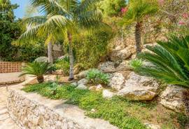listing listing