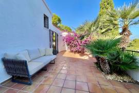listing listing