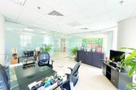 No Agent | Spacious Office/Clinic | High Floor