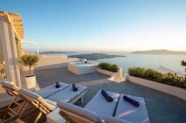 Luxury 3 Bed Villa For Sale in Santorini