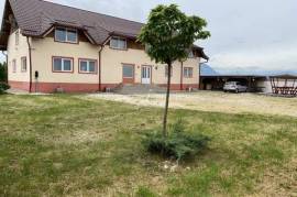 Luxury 10 Bed Villa For Sale in Rasnov Romania