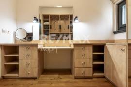 Apartment Complex 640 sq.m for sale