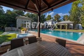 Apartment Complex 640 sq.m for sale
