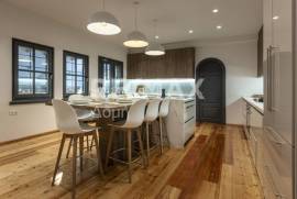 Apartment Complex 640 sq.m for sale