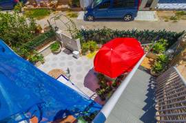 listing listing