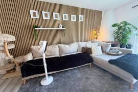 listing listing