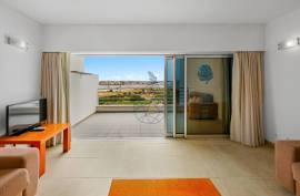1 Bedroom Apartment with Garage in Luxury Condominium with Outdoor and Indoor Pool, Gym and Leisure Areas - Portimão