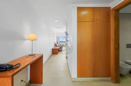 1 Bedroom Apartment with Garage in Luxury Condominium with Outdoor and Indoor Pool, Gym and Leisure Areas - Portimão