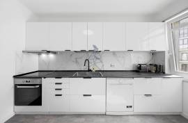 Furnished 3 bedroom duplex apartment, 3 bathroom, terrace, sea view in Armação de Pêra . Furnished 3 bedroom duplex apartment, 3 bathroom, terrace, sea view in Armação de Pêra .