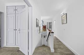 Furnished 3 bedroom duplex apartment, 3 bathroom, terrace, sea view in Armação de Pêra . Furnished 3 bedroom duplex apartment, 3 bathroom, terrace, sea view in Armação de Pêra .