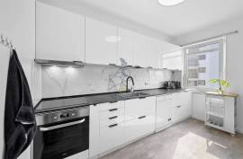 Furnished 3 bedroom duplex apartment, 3 bathroom, terrace, sea view in Armação de Pêra . Furnished 3 bedroom duplex apartment, 3 bathroom, terrace, sea view in Armação de Pêra .