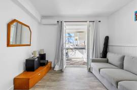 Furnished 3 bedroom duplex apartment, 3 bathroom, terrace, sea view in Armação de Pêra . Furnished 3 bedroom duplex apartment, 3 bathroom, terrace, sea view in Armação de Pêra .