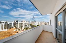 Very Bright 3 Bedroom with Large Rooms and Excellent Accessibility in Portimão Very Bright 3 Bedroom with Large Rooms and Excellent Accessibility in Portimão