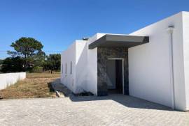 Moradia T3 com piscina junto ao centro das Caldas da Rainha Moradia T3 com piscina junto ao centro das Caldas da Rainha