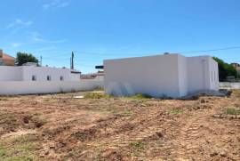 Moradia T3 com piscina junto ao centro das Caldas da Rainha Moradia T3 com piscina junto ao centro das Caldas da Rainha