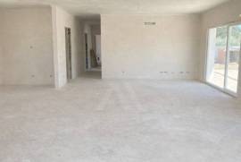 Moradia T3 com piscina junto ao centro das Caldas da Rainha Moradia T3 com piscina junto ao centro das Caldas da Rainha