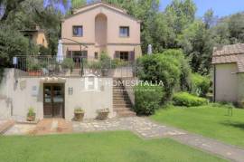 Corner Villa with Garden and Communal Pool