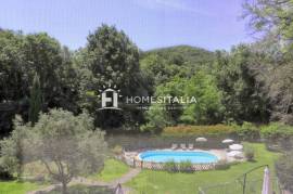 Corner Villa with Garden and Communal Pool