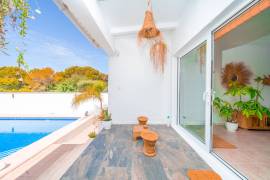 listing listing