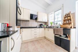 listing listing