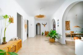 listing listing